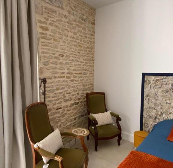 장애인을 위한 스탠다드 룸, Château De Chatenay   Macon