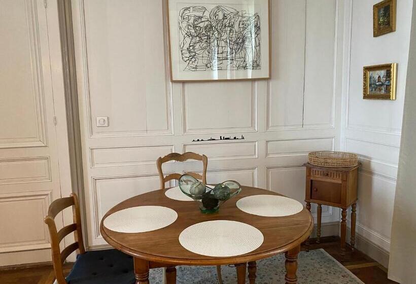 정원 전망 4인용 스탠다드 룸, Château De Chatenay   Macon