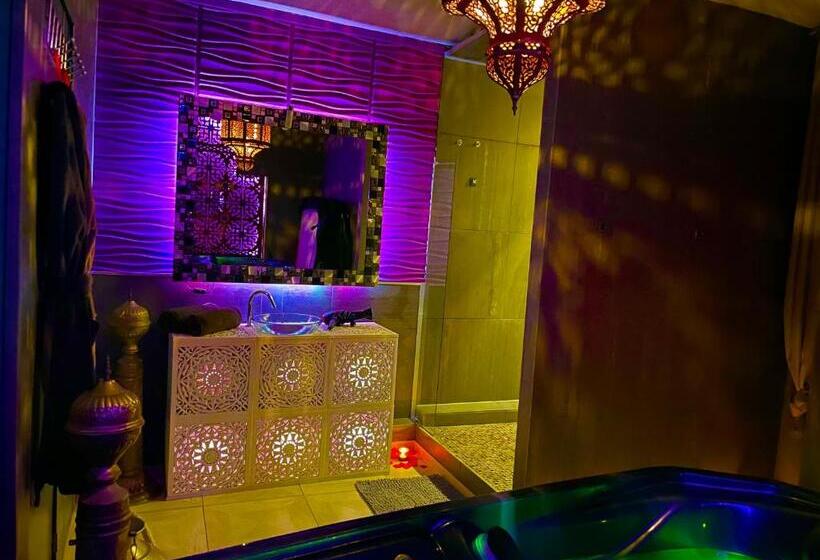 Номер Deluxe, Loveroom21