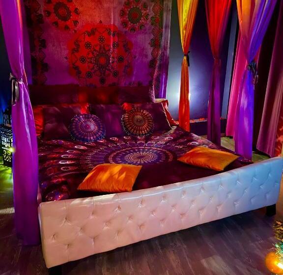 Quarto Deluxe, Loveroom21