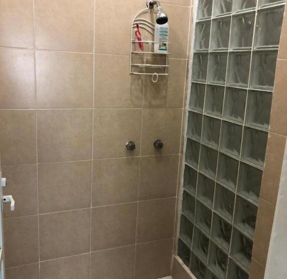 Номер Стандарт 2 Двуспальные Кровати, Mini Hostal Cultural De Mazatlán
