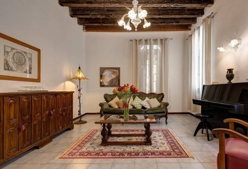 آپارتمان 2 خوابه, San Samuele