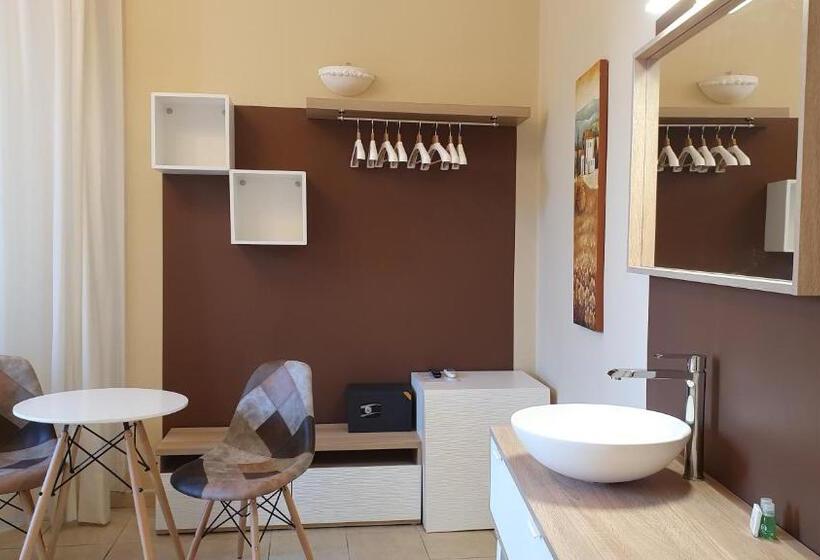 スタンダードトリプルルーム, B&b Diana