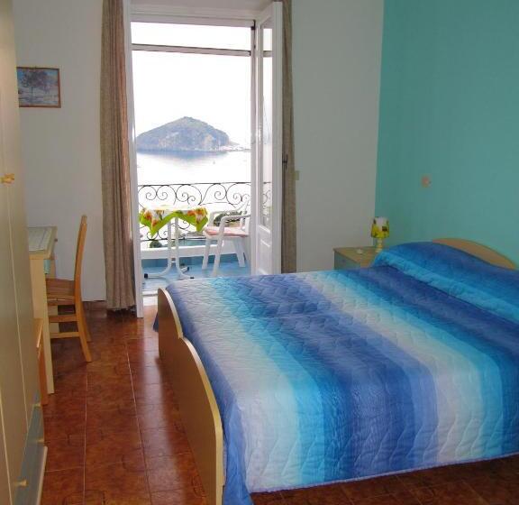 Triple Room Sea View, Casa Antonio