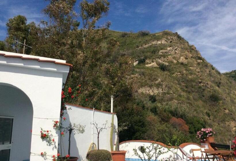 Triple Room Sea View, Casa Antonio