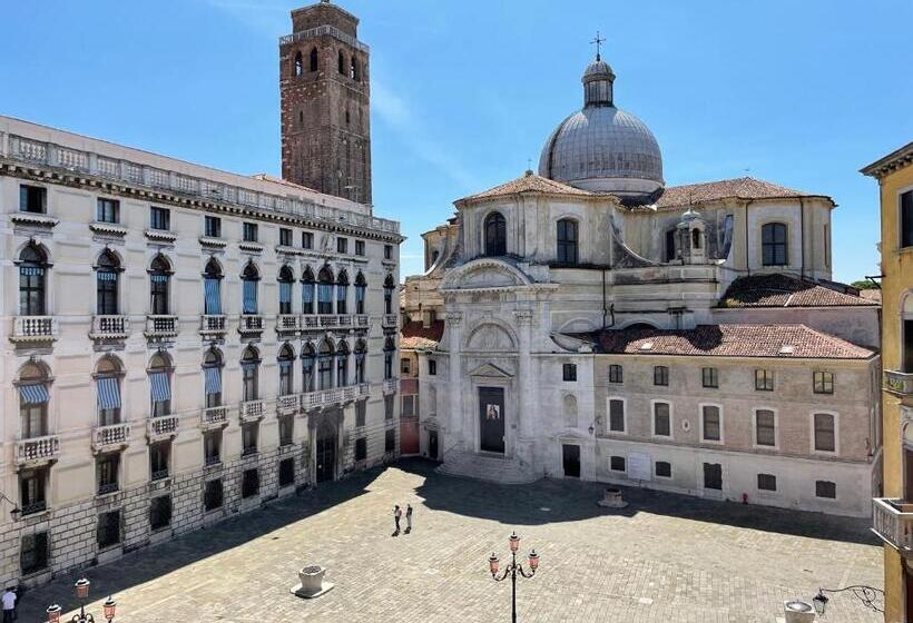 اتاق استاندارد با چشم‌انداز, San Geremia