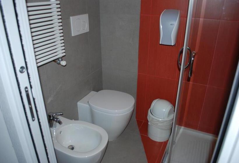 اتاق استاندارد چهار تخته, San Geremia