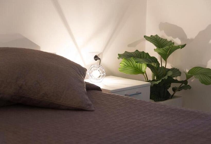 Номер Стандарт, Suite Inn Catania