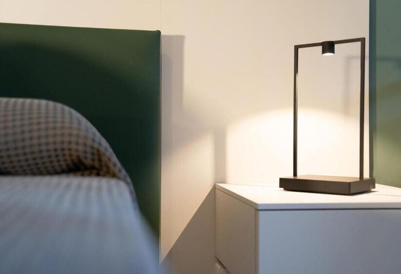 Camera Tripla Standard, Suite Inn Catania