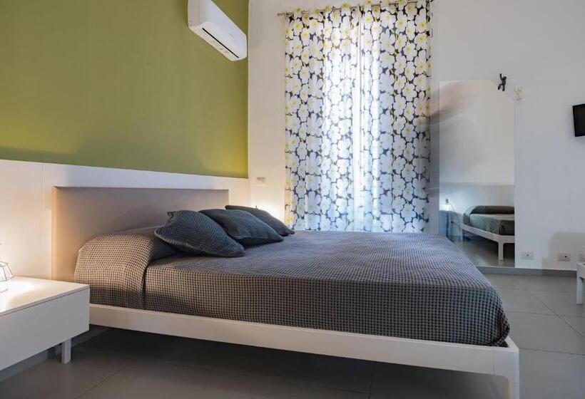 اتاق استاندارد سه نفره, Suite Inn Catania