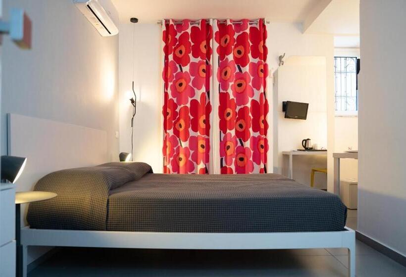 Camera Basic, Suite Inn Catania