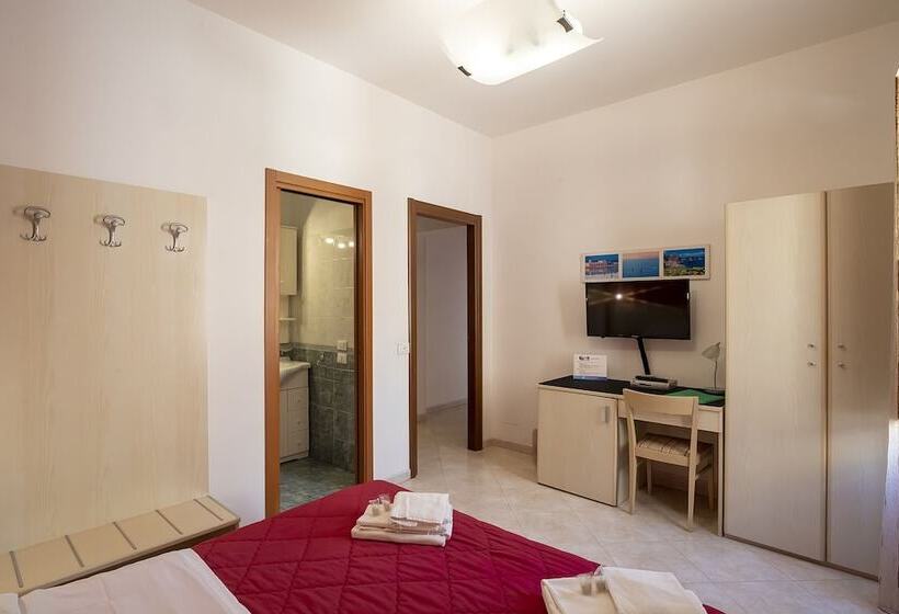 标准间, Casatrapani