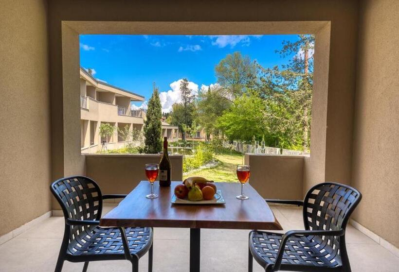 스탠다드 스튜디오, Folies Corfu Town Hotel Apartments