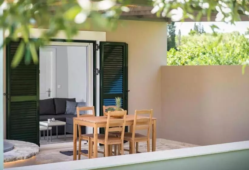 Huoneisto 2 Makuuhuonetta, Folies Corfu Town Hotel Apartments