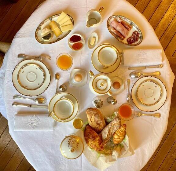 스탠다드 룸 가든 전망, Demeure Saint Louis Historic Manor, City 700m, Parking, Wifi, Electrical Terminal