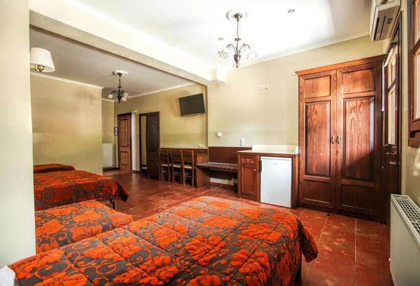 Четырехместный Номер Стандарт, Alsos House