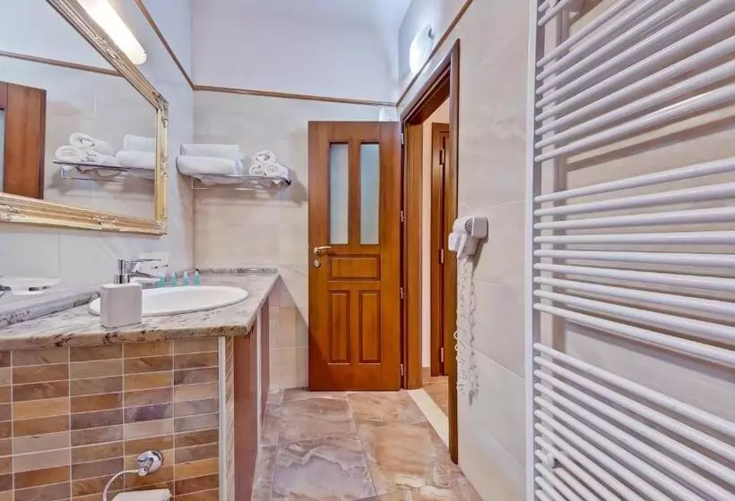 Family flat with view, Alsos House