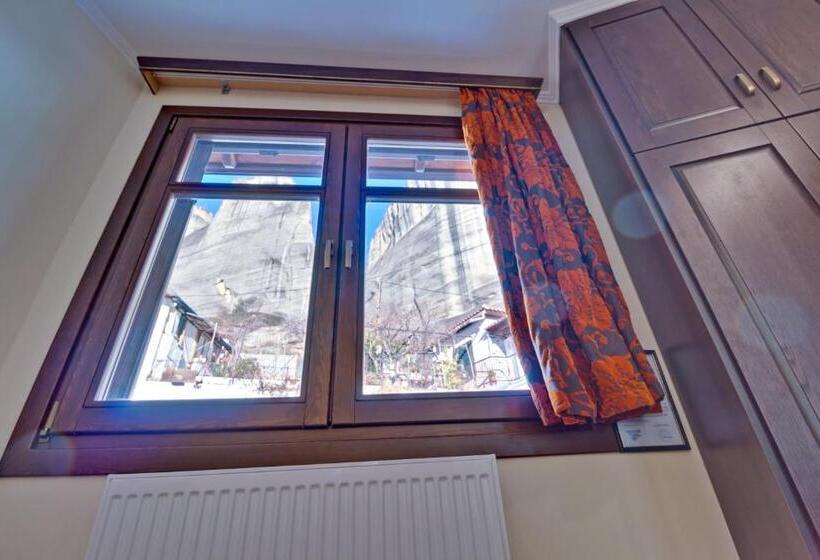 חדר משפחתי, Alsos House