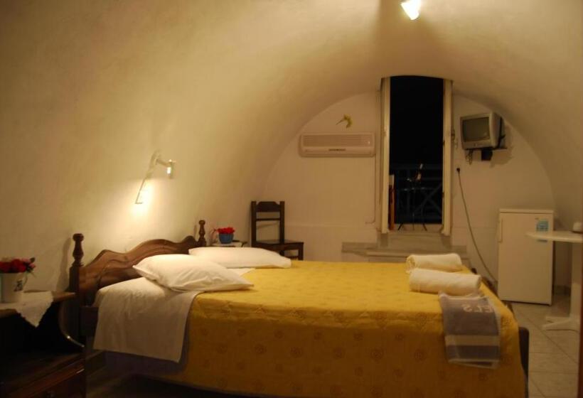 חדר בסיסי, Aretousa Villas