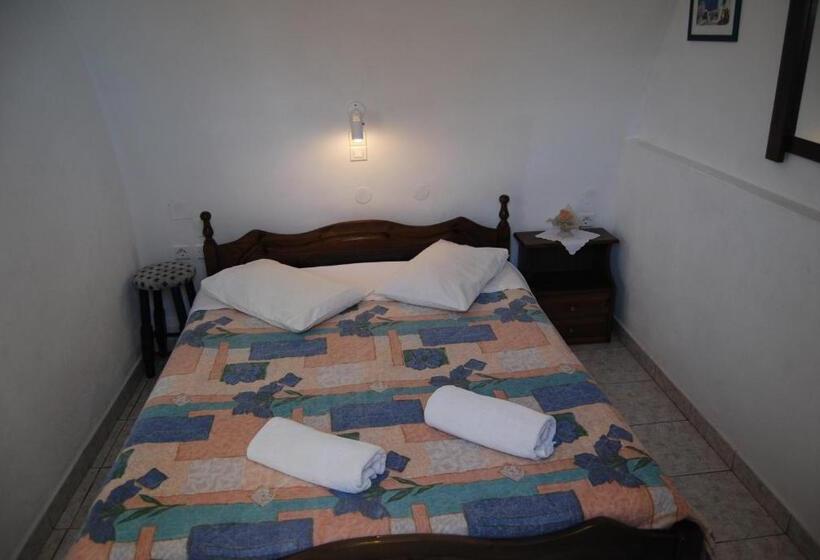 חדר סטנדרט יחיד, Aretousa Villas