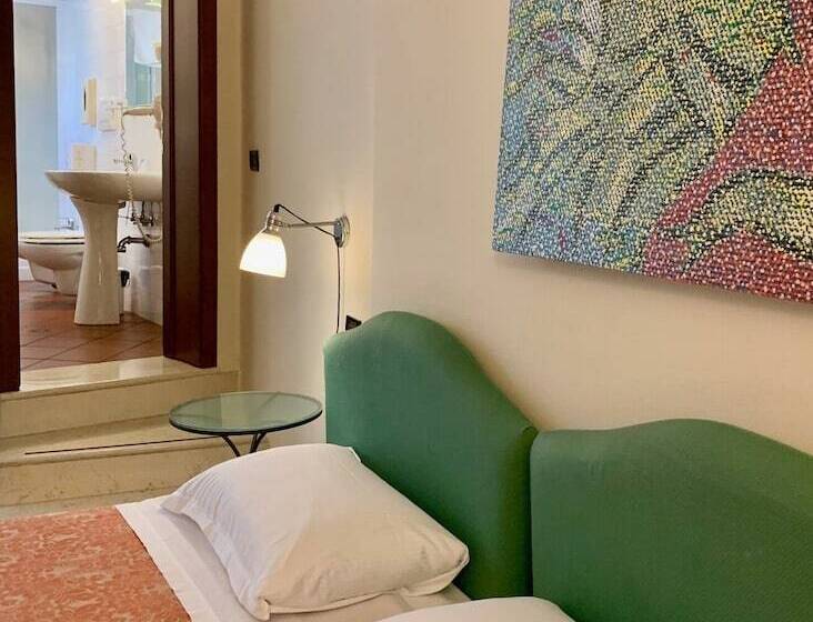 اتاق استاندارد, De Prati