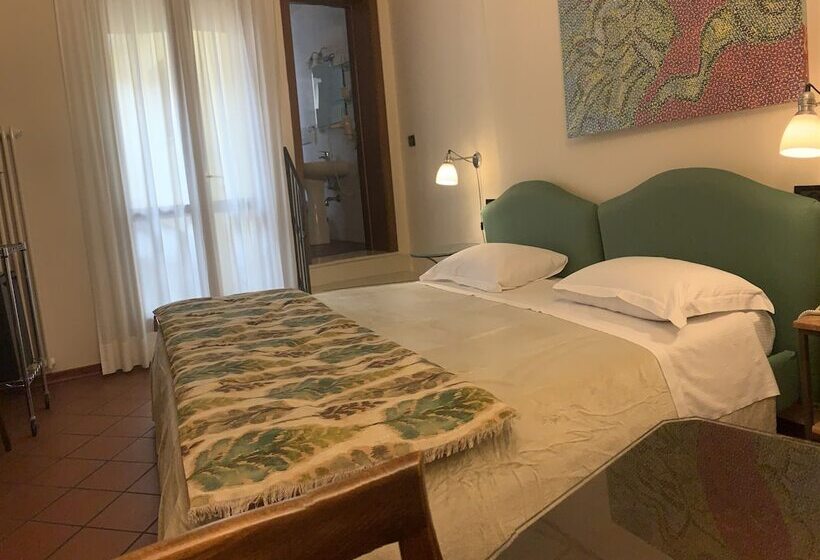 اتاق استاندارد, De Prati