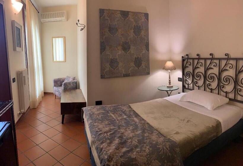 اتاق استاندارد یک نفره, De Prati