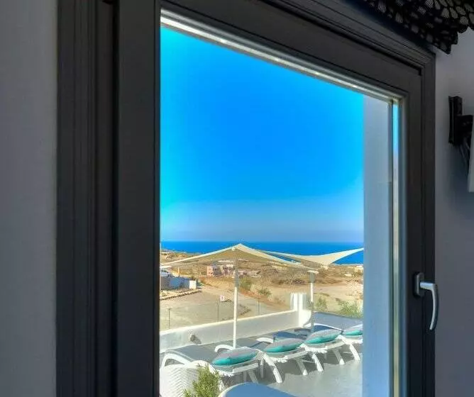 Sviitti Poreallas, Evgenia Villas & Suites By Calm Collection