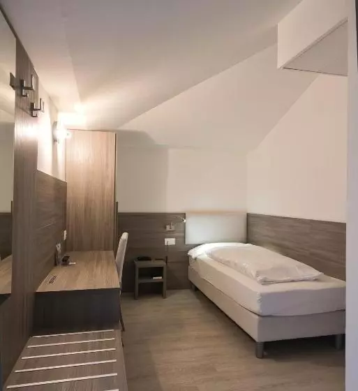 اتاق استاندارد یک نفره, Garni Villa Fontana