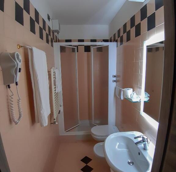 اتاق استاندارد یک نفره, Garni Villa Fontana