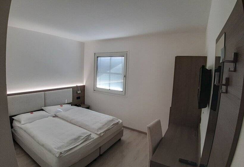 اتاق استاندارد, Garni Villa Fontana