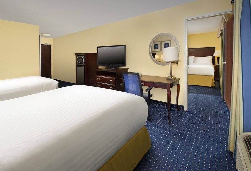 套房, Holiday Inn Express & Suites San Antonio West Sea World Area, An Ihg