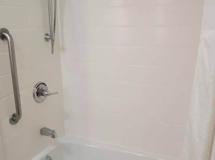 身障者適用スイートルーム, Holiday Inn Express & Suites San Antonio West Sea World Area, An Ihg