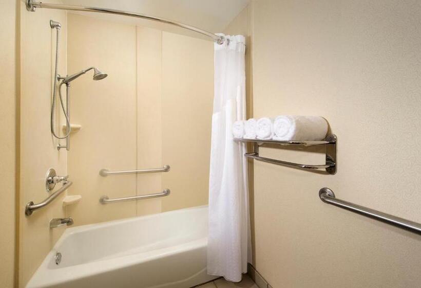 Standard Room Adapted for people with reduced mobility