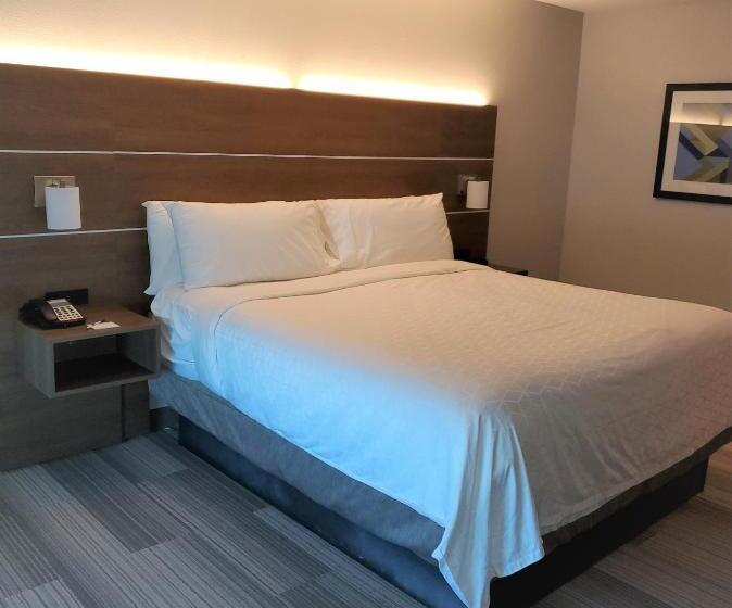 标准间, Holiday Inn Express & Suites San Antonio West Sea World Area, An Ihg