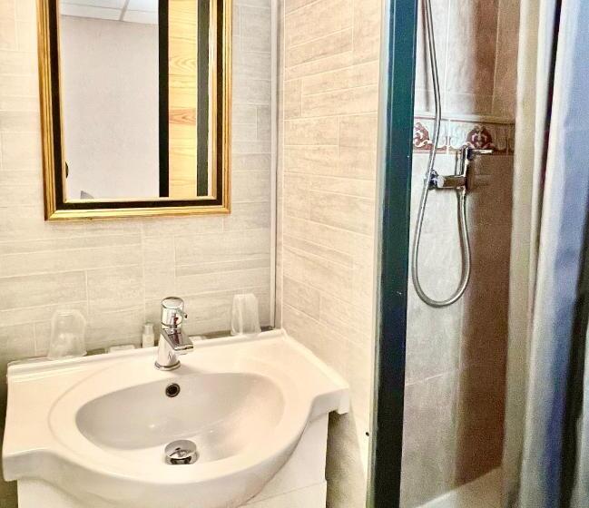 이코노미 룸, Hôtel Paul Riquet