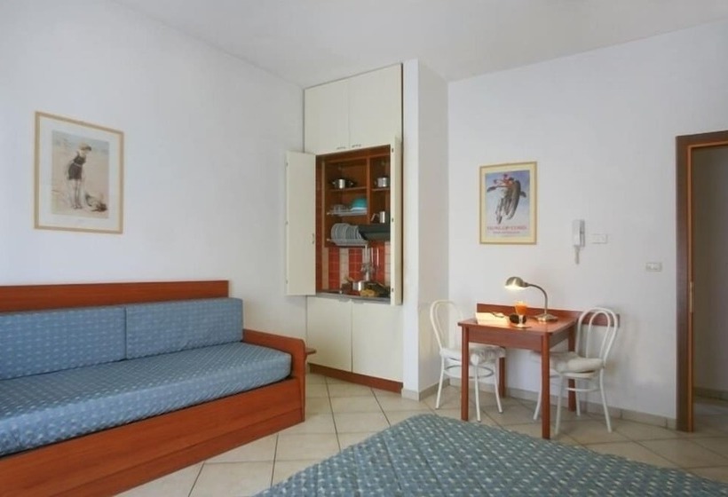 استودیوی استاندارد, Residence I Girasoli