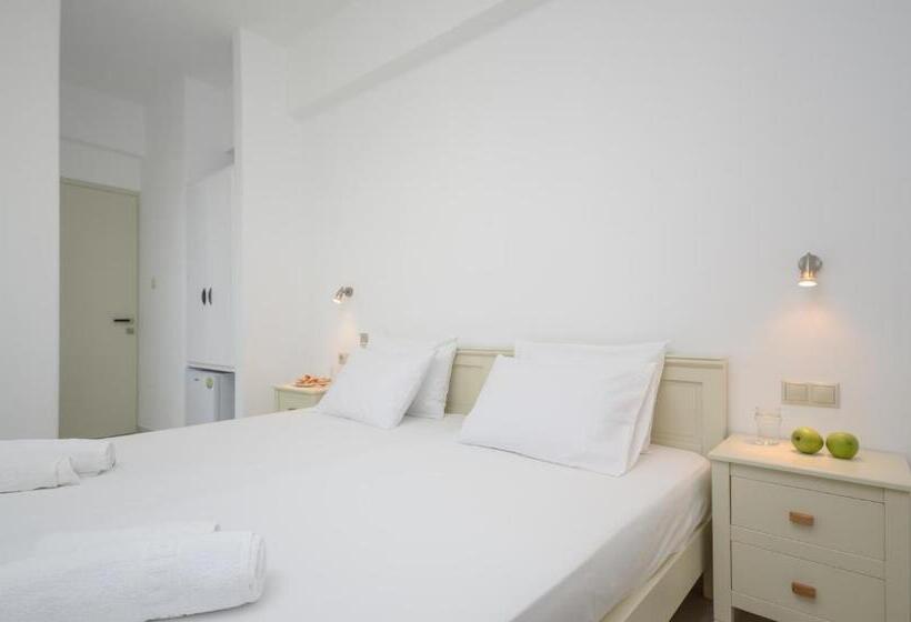 Номер Стандарт, Soula Naxos