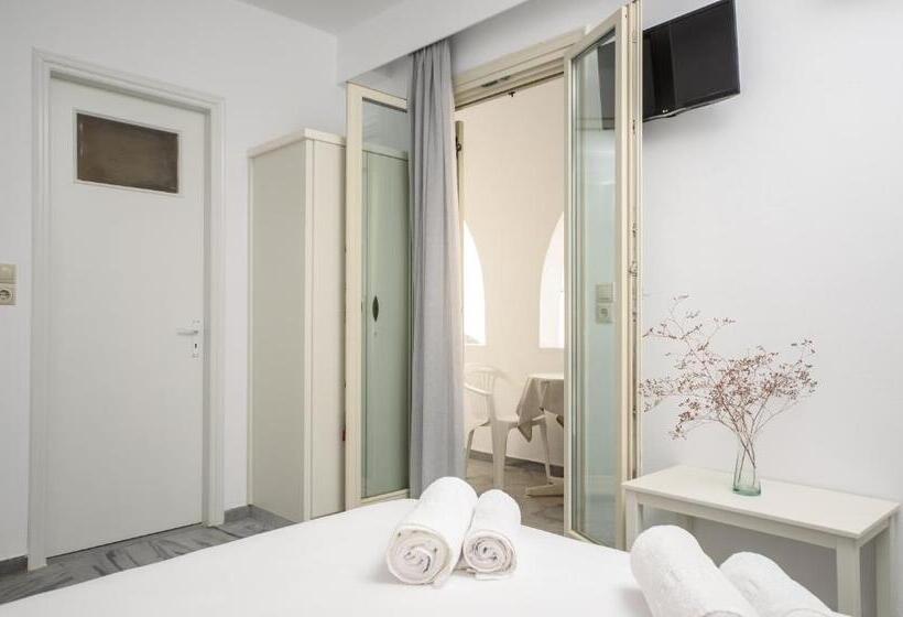 Студия Superior, Soula Naxos