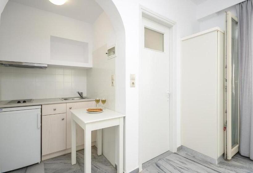 Студия Superior, Soula Naxos