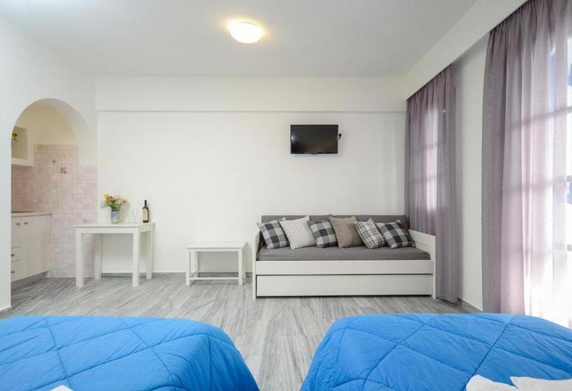 Семейное Студио, Soula Naxos