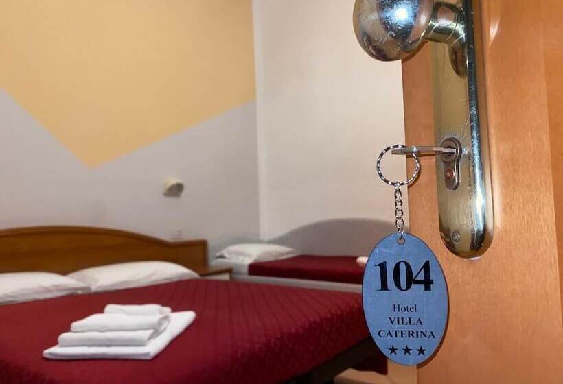 اتاق استاندارد سه نفره, Villa Caterina