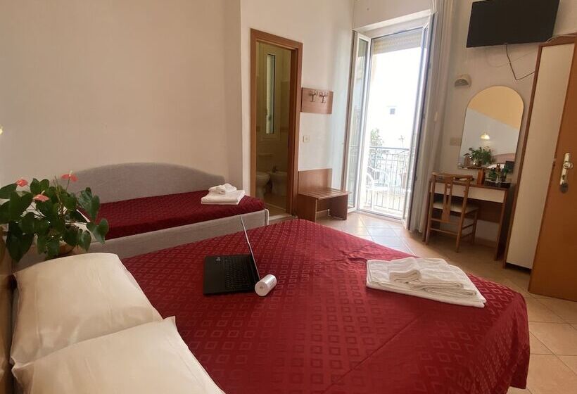 اتاق استاندارد چهار تخته, Villa Caterina