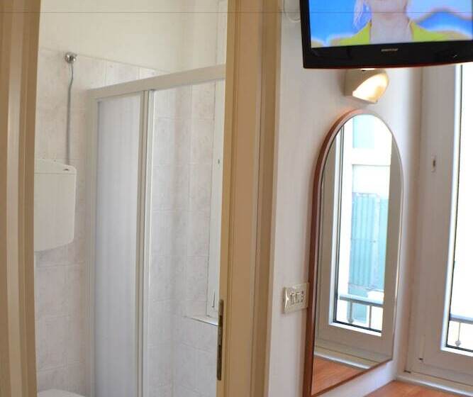 اتاق استاندارد یک نفره, Villa Caterina