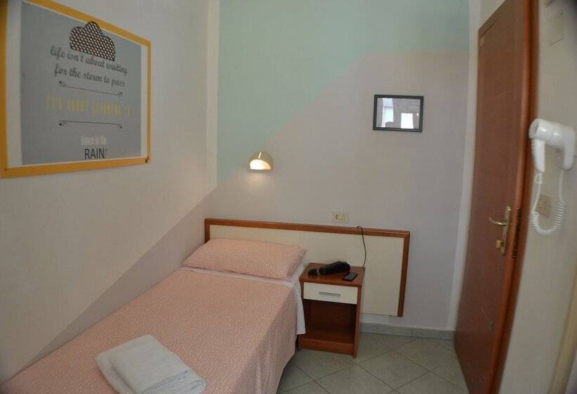 اتاق استاندارد یک نفره, Villa Caterina