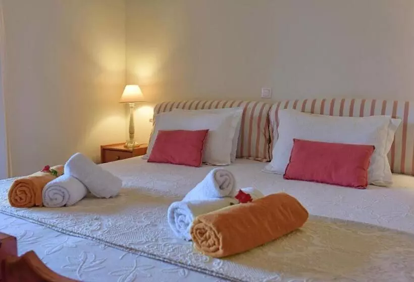 آپارتمان 1 خوابه, Isabella Country House