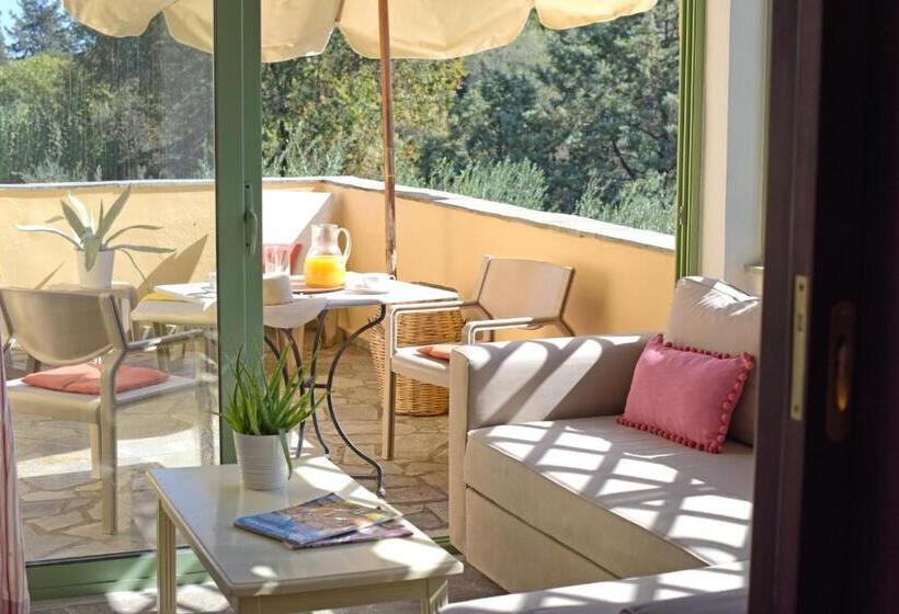 小型套房, Isabella Country House