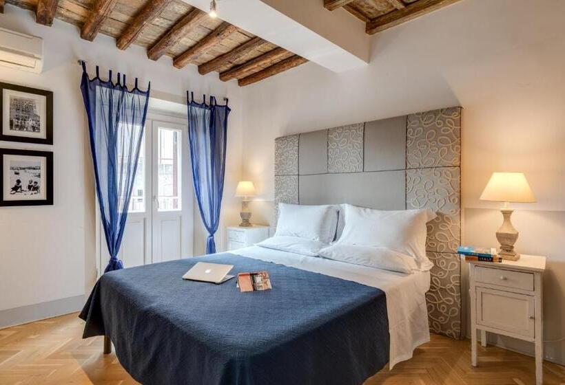 חדר סטנדרט, The Blue Hostel