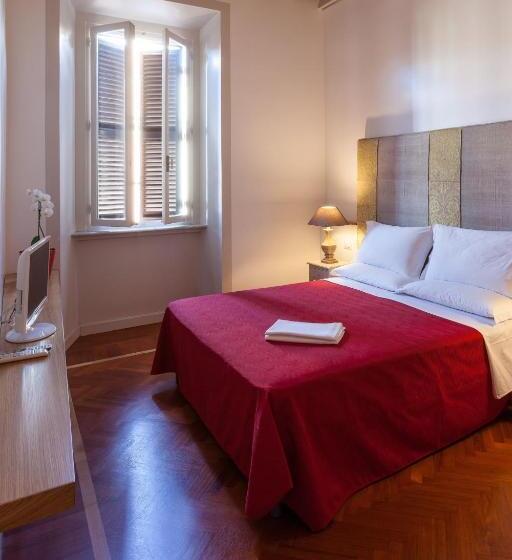 דירת חדר, The Blue Hostel