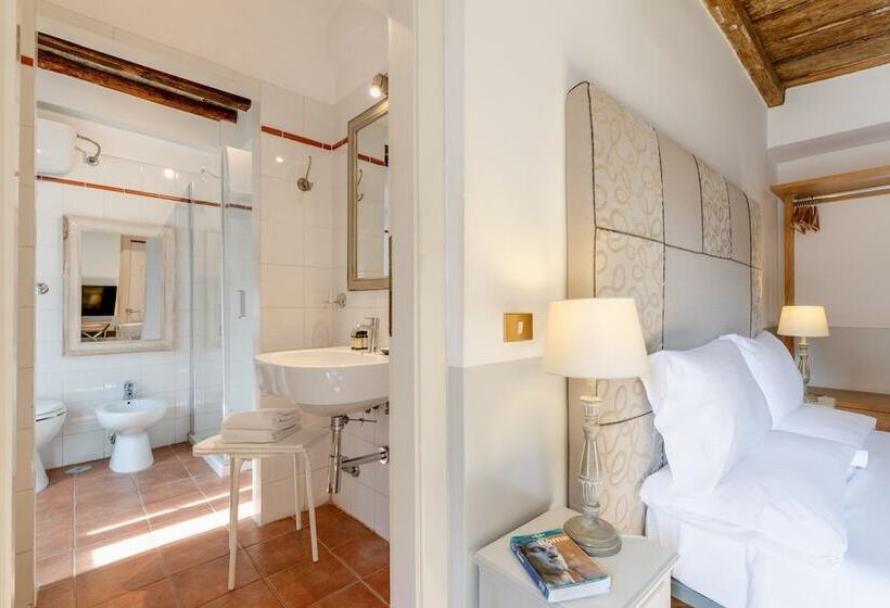 חדר סטנדרט, The Blue Hostel